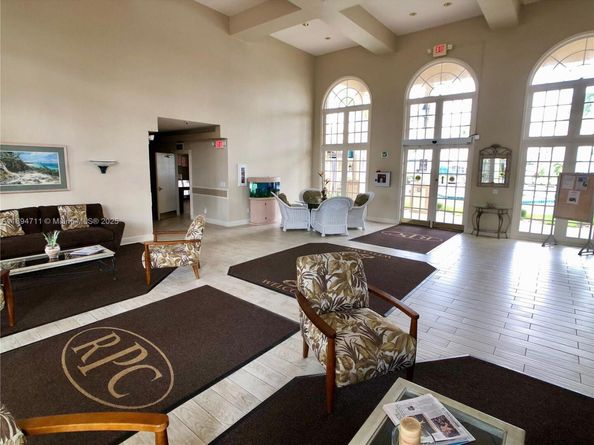 2835 Fairways Dr, Homestead FL 33035