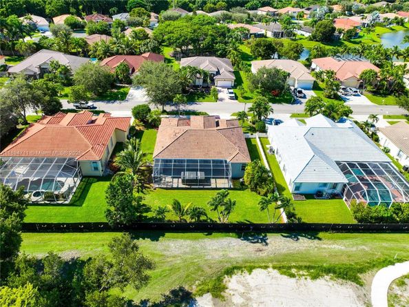 2835 Fairways Dr, Homestead FL 33035