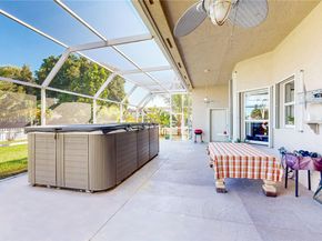 2835 Fairways Dr, Homestead FL 33035