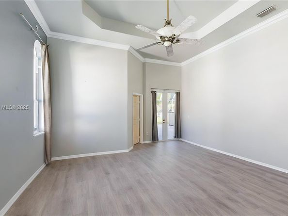 2835 Fairways Dr, Homestead FL 33035