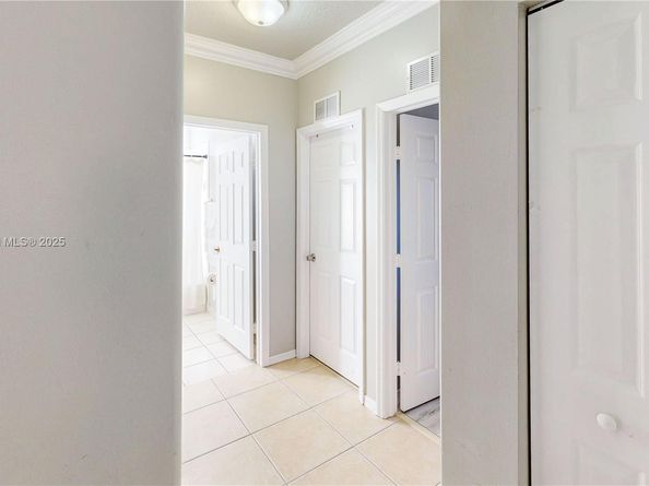 2835 Fairways Dr, Homestead FL 33035