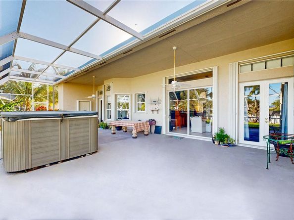 2835 Fairways Dr, Homestead FL 33035