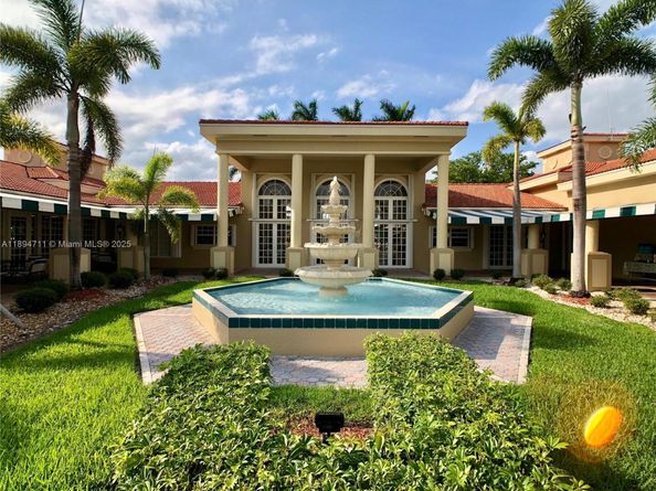 2835 Fairways Dr, Homestead FL 33035