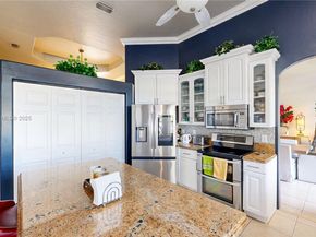 2835 Fairways Dr, Homestead FL 33035