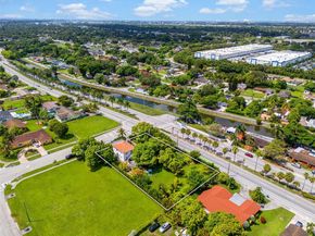2175 NW 111th St, Miami FL 33167