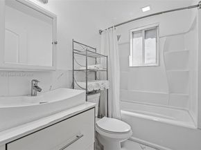 2175 NW 111th St, Miami FL 33167