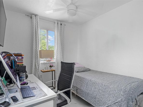 2175 NW 111th St, Miami FL 33167