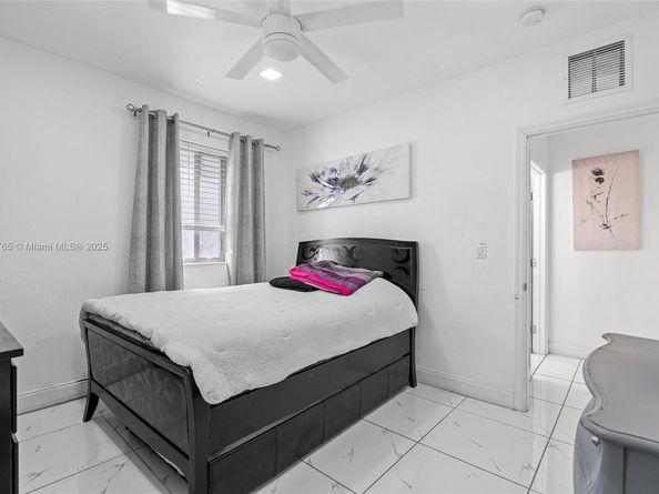 2175 NW 111th St, Miami FL 33167