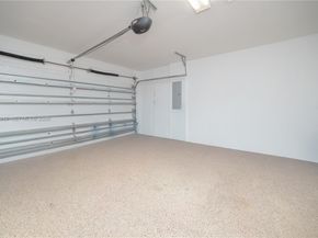 9866 NW 10th St, Miami FL 33172