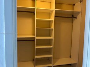 1770 NE 191st St 2061, Miami FL 33179