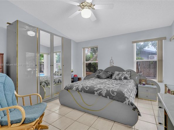 11041 SW 138th Ave, Miami FL 33186