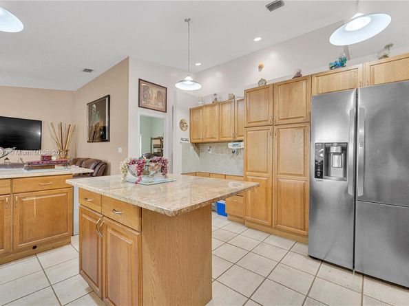 11041 SW 138th Ave, Miami FL 33186