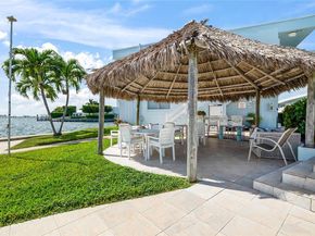 2700 NE 135th St 48, North Miami FL 33181