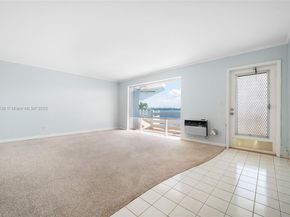 2700 NE 135th St 48, North Miami FL 33181