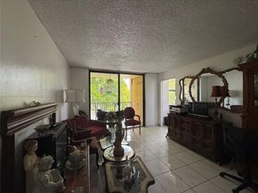 14201 N Kendall Dr 304D, Miami FL 33186