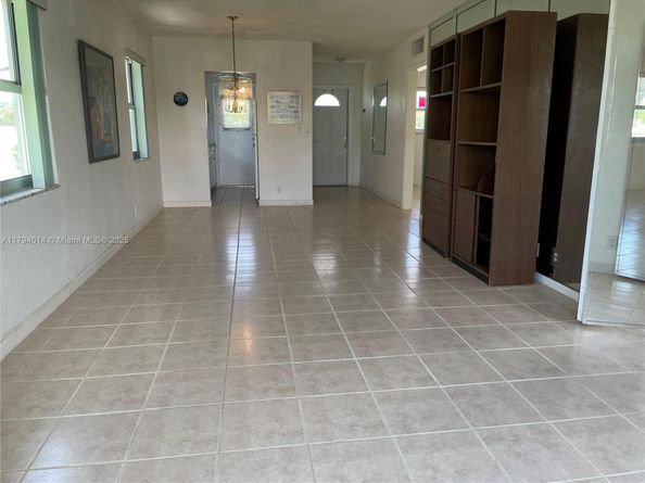 401 S Golf Blvd 270, Pompano Beach FL 33064
