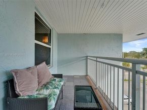 505 S Pine Island Rd 405B, Plantation FL 33324