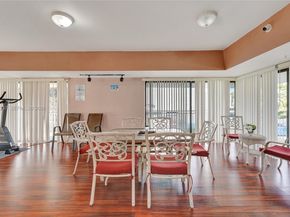 505 S Pine Island Rd 405B, Plantation FL 33324