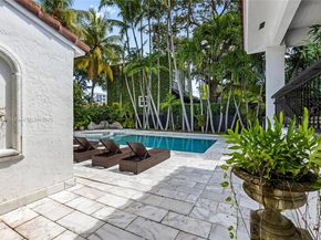 1061 NW North River Dr, Miami FL 33136