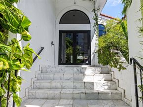 1061 NW North River Dr, Miami FL 33136