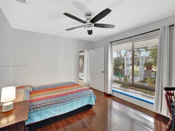 2261 NE 62nd St, Fort Lauderdale FL 33308