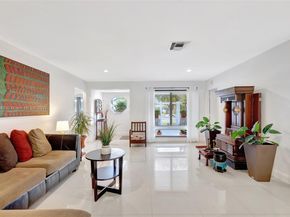 2261 NE 62nd St, Fort Lauderdale FL 33308