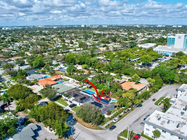 2261 NE 62nd St, Fort Lauderdale FL 33308