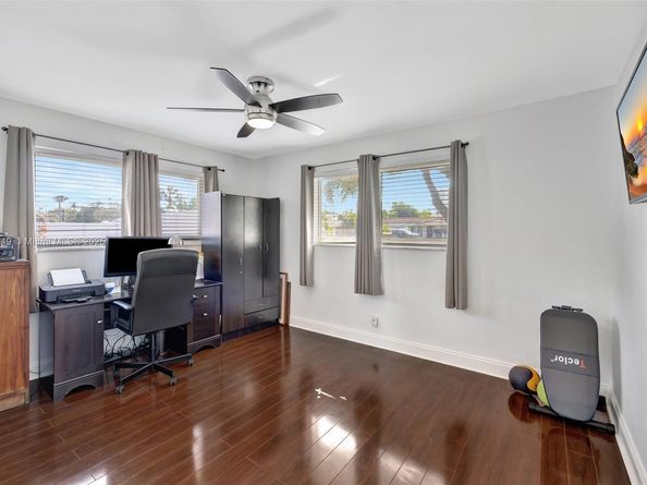 2261 NE 62nd St, Fort Lauderdale FL 33308
