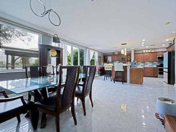 9770 Scribner Ln, Wellington FL 33414