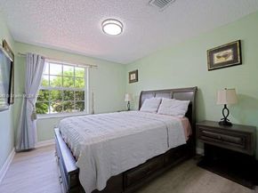 9770 Scribner Ln, Wellington FL 33414