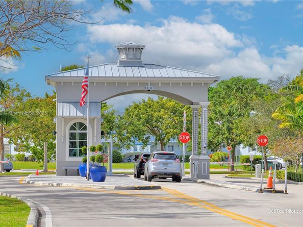 3046 N Newport  N 3046, Deerfield Beach FL 33442