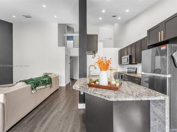 14014 SW 91st Ter 14014, Miami FL 33186