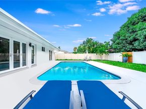 1940 NE 62nd St, Fort Lauderdale FL 33308