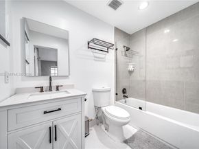 1940 NE 62nd St, Fort Lauderdale FL 33308