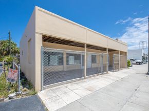 922 S Dixie Street, Lantana FL 33462