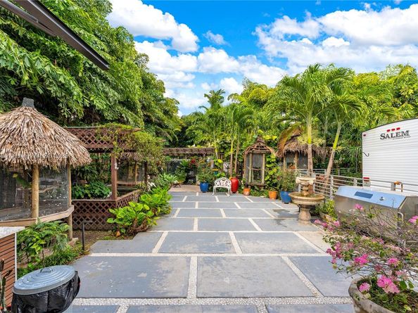 655 SE 37 Terrace, Homestead FL 33033
