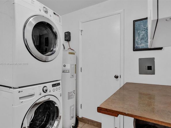 2320 SW 36th Ave, Fort Lauderdale FL 33312