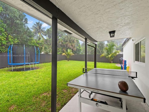 2320 SW 36th Ave, Fort Lauderdale FL 33312