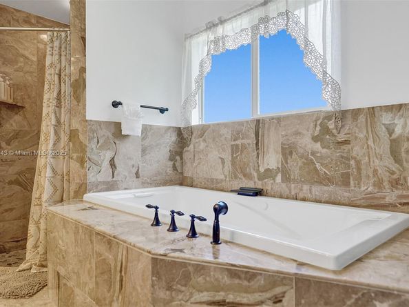 2320 SW 36th Ave, Fort Lauderdale FL 33312