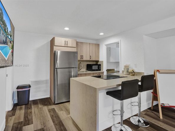 2320 SW 36th Ave, Fort Lauderdale FL 33312