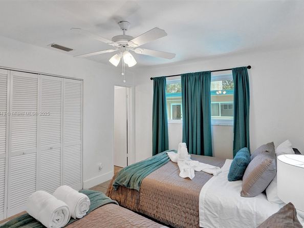 2320 SW 36th Ave, Fort Lauderdale FL 33312