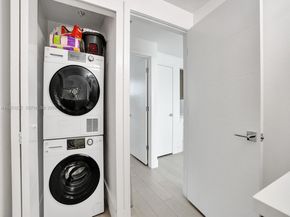 601 NE 36th St 1003, Miami FL 33137