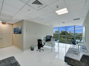 601 NE 36th St 1003, Miami FL 33137