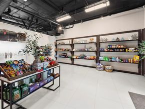601 NE 36th St 1003, Miami FL 33137