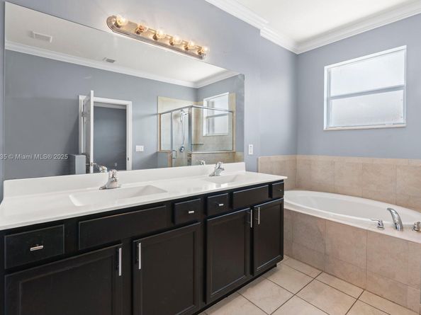 3136 SE 2nd Dr, Homestead FL 33033
