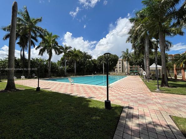 9350 Fontainebleau Blvd 312, Miami FL 33172