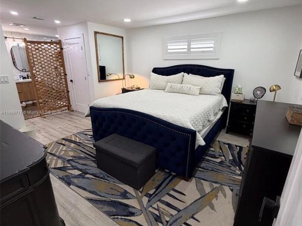 310 NE 12th Ave, Pompano Beach FL 33060