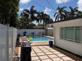 310 NE 12th Ave, Pompano Beach FL 33060