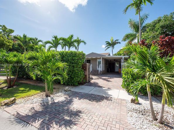 824 NE 17th Ct, Fort Lauderdale FL 33305