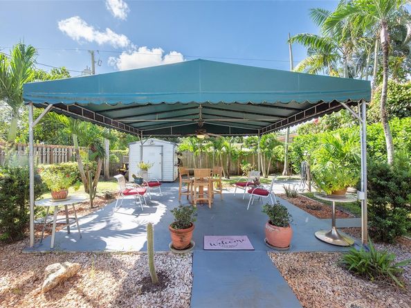 824 NE 17th Ct, Fort Lauderdale FL 33305